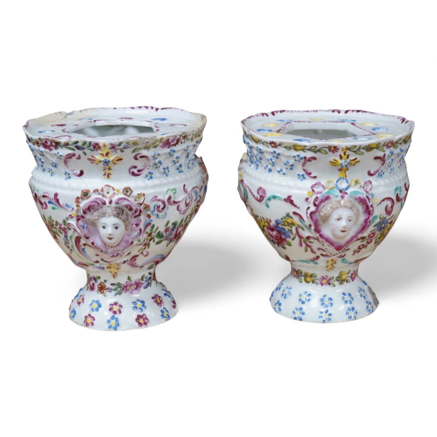 A near pair of Bow style porcelain bough pots, Samson, late 19th century, 12.5cm high